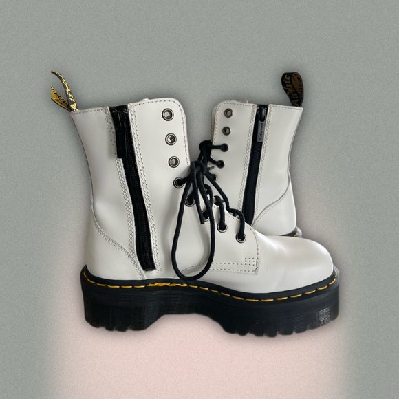 Dr. Martens Jadon Smooth Leather Platform Boots - Size 7 (Women's) - Picture 3 of 6